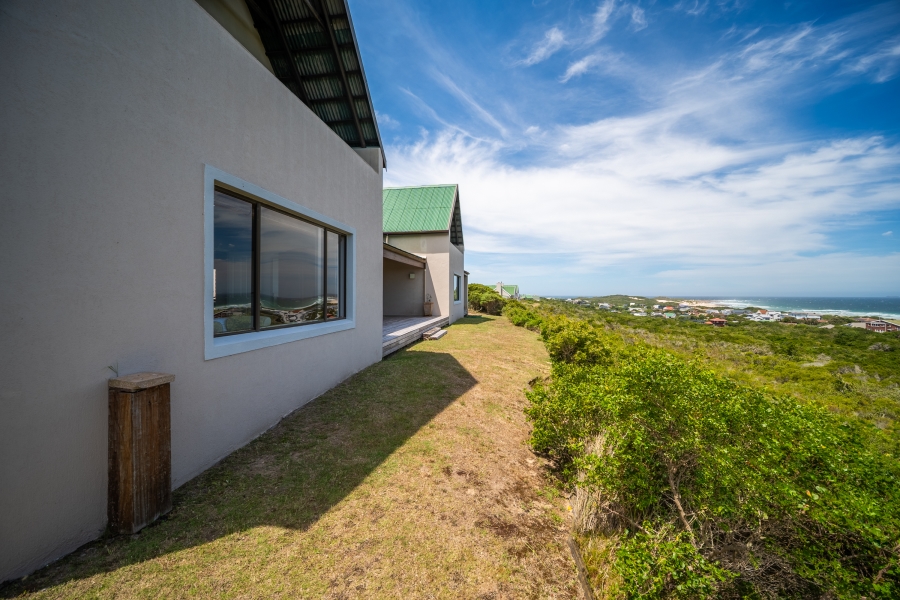 4 Bedroom Property for Sale in St Francis Field Eastern Cape